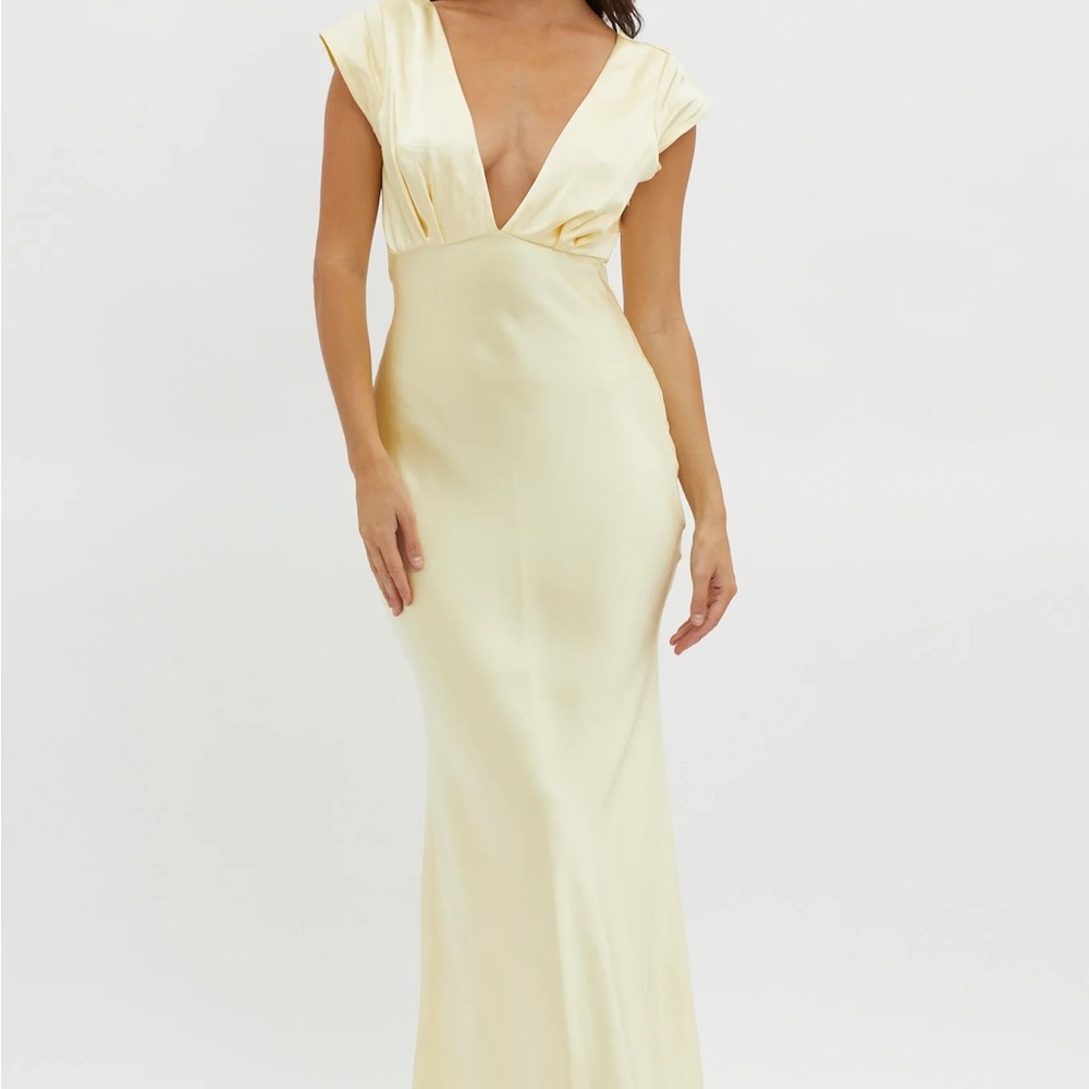 Selfie Leslie Cream Plunge Maxi Dress